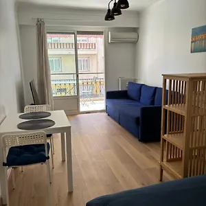 2 Etoiles A Pour 4 Personnes Menton